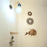 Stylish With Views 4 Min Walk To The Beach!! Апартаменты Соланас