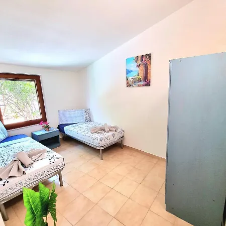 Stylish With Views 4 Min Walk To The Beach!! *