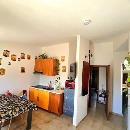 Stylish With Views 4 Min Walk To The Beach!! Solanas (Cagliari)