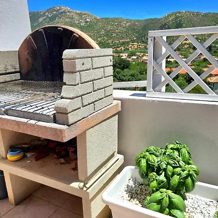 Lentu Seaview Balcony Home - 5 Min Walk To The Beach