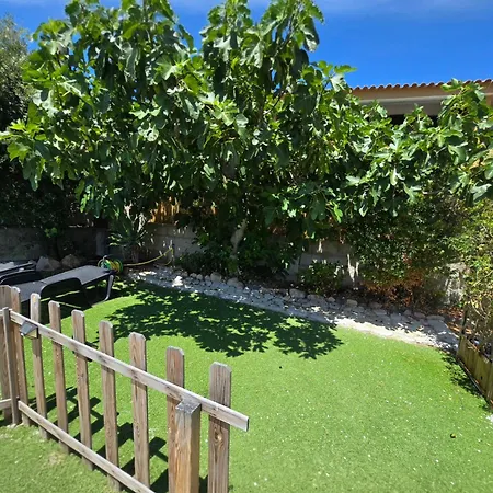 Lentu Seaview Balcony Home - 5 Min Walk To The Beach *
