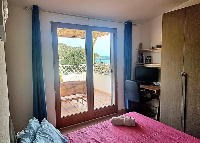 Stylish With Views 4 Min Walk To The Beach!! Daire